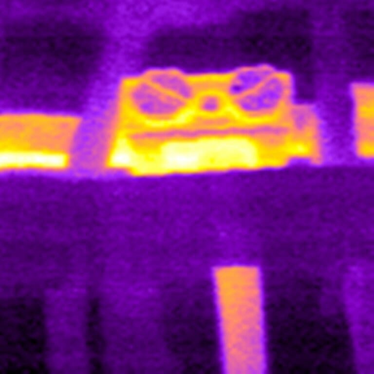 Infrared of a buss plug showing a high resistance connection